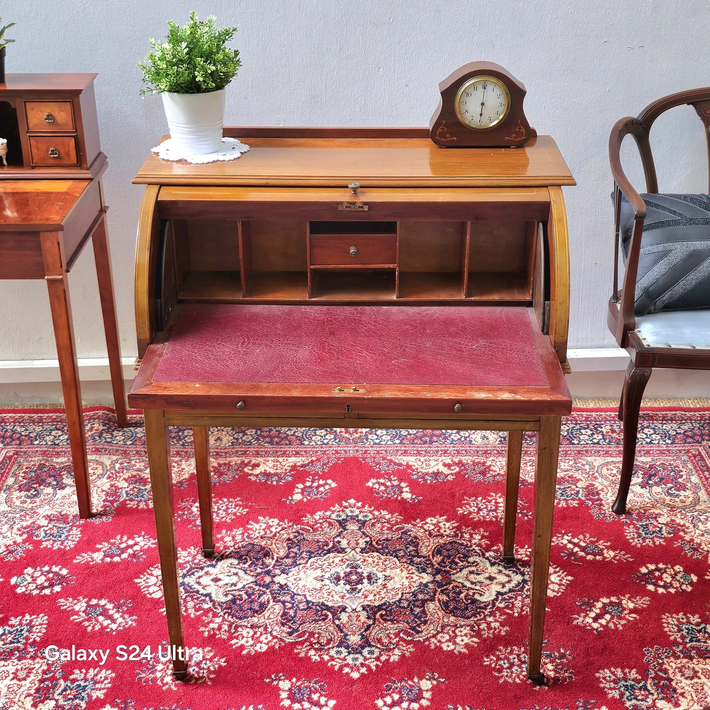 Edwardian Charming Mahogany Roll-Top Desk