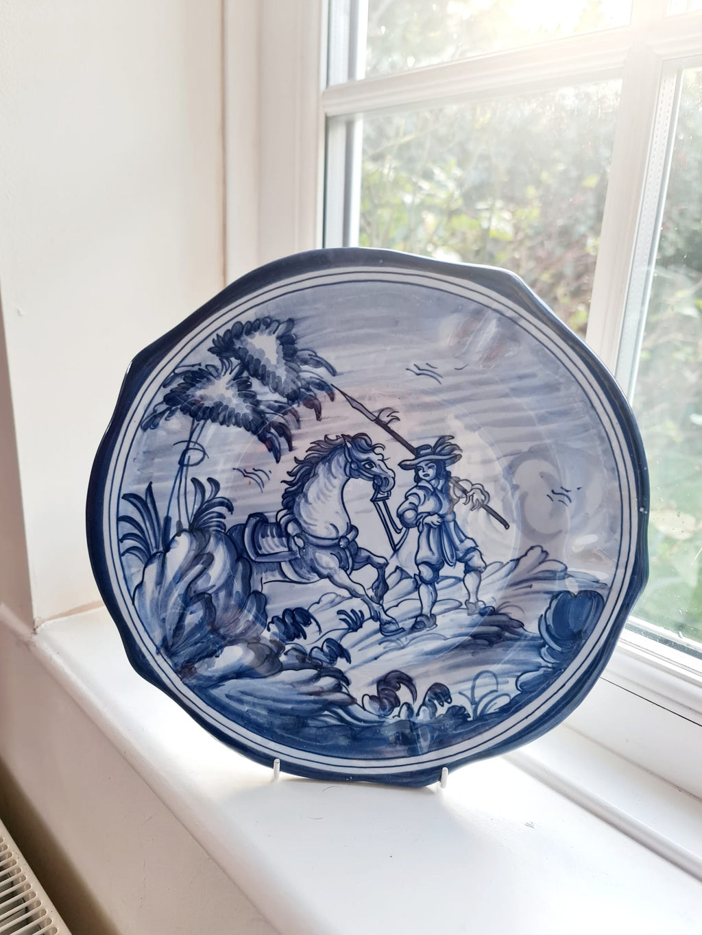 Beautiful EL Carmen Vintage Plate 1963