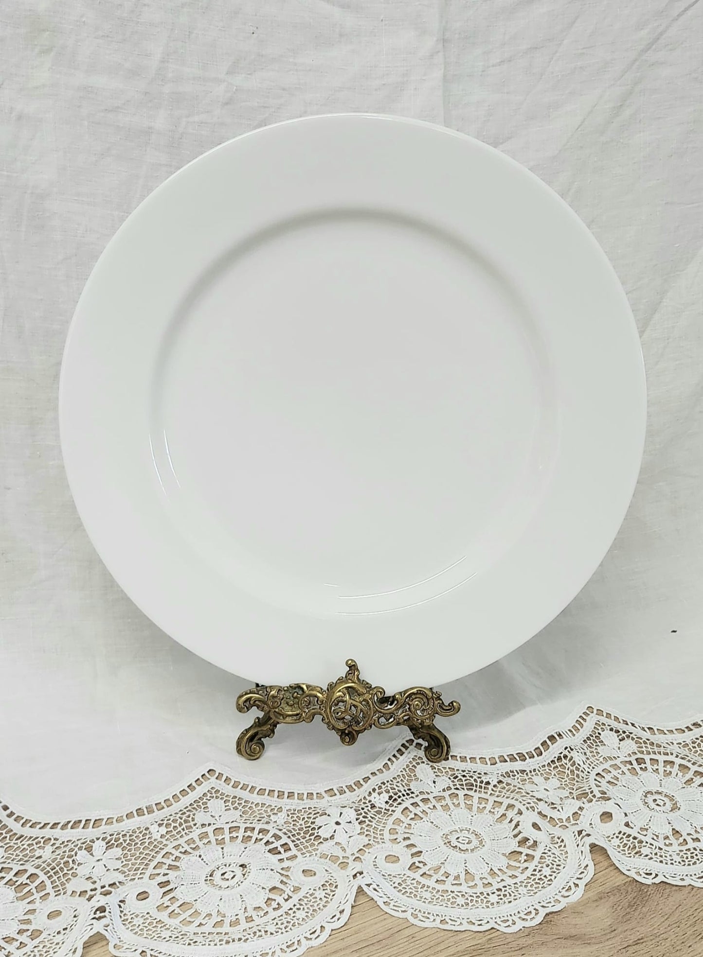Royal Worcester fine porcelain big dinner plate 27cm