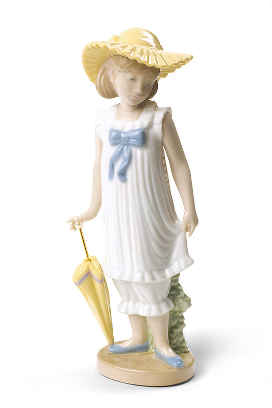Nao By Lladro April Showers Model #1126