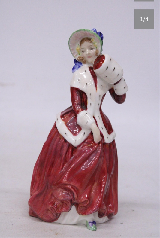 ROYAL DOULTON FIGURINE "CHRISTMAS MORNING