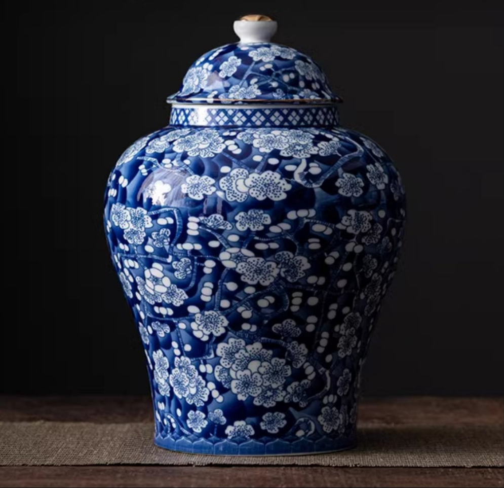 High quality blue and white porcelain hand made Ginger jar - 3000ml - Height 26.5 height