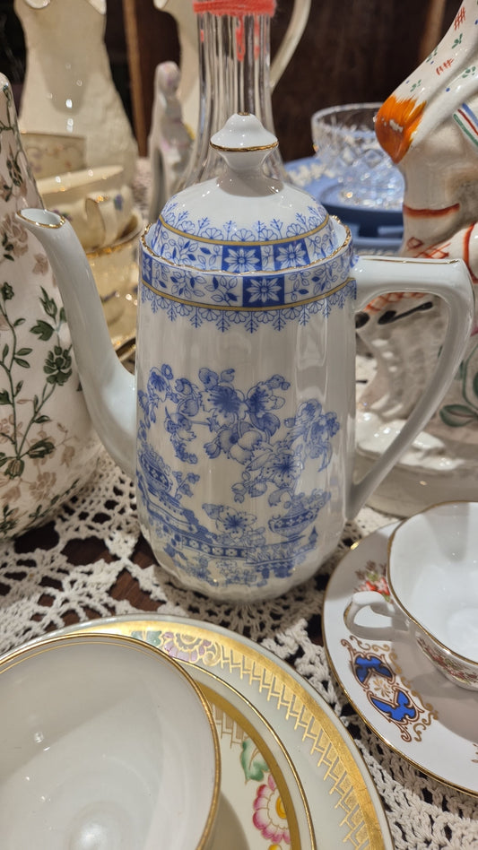 Germany Seltmann Weiden Typpac blue and white Coffee pot