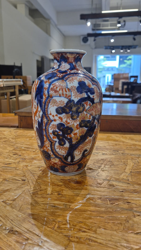 Rare and beautiful 19th Century Japanese Hand imari tall Vase