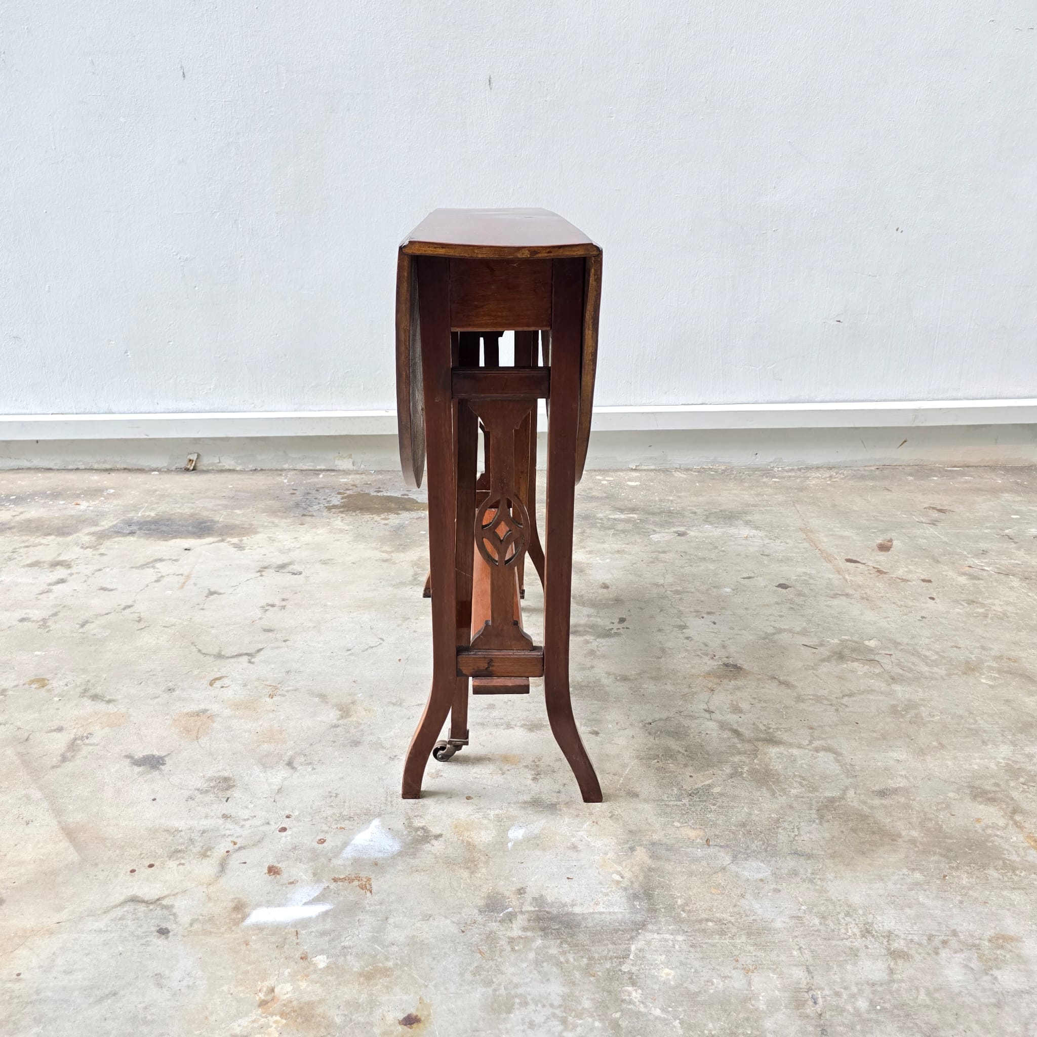 Antique Sutherland Foldable table