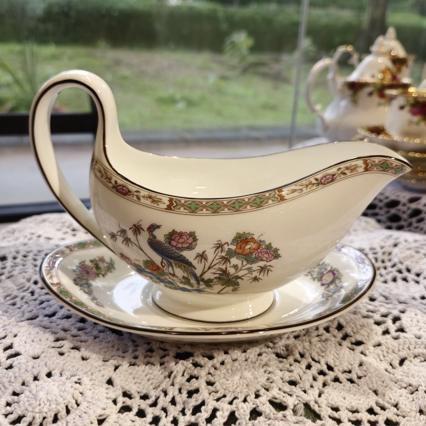 Wedgwood Kutani Crane Dinner and tea ware