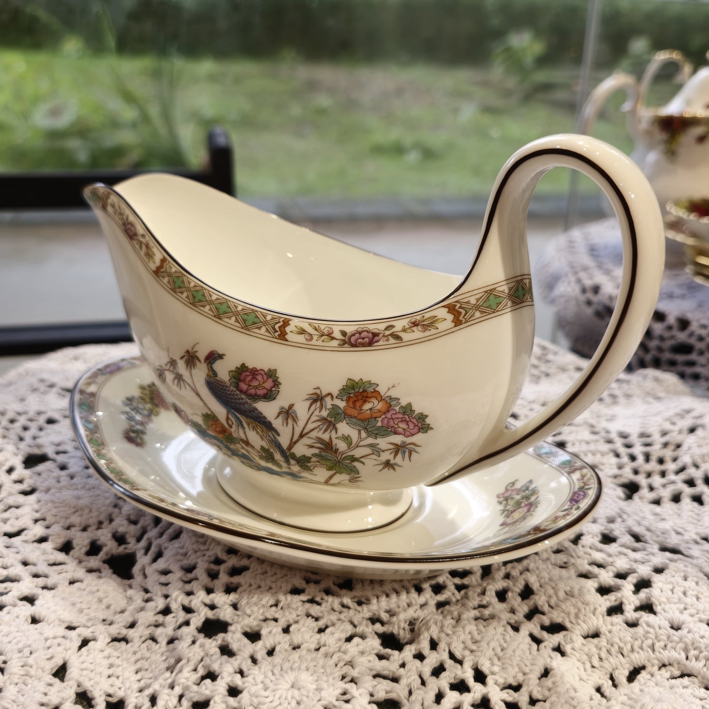 Wedgwood Kutani Crane Dinner and tea ware
