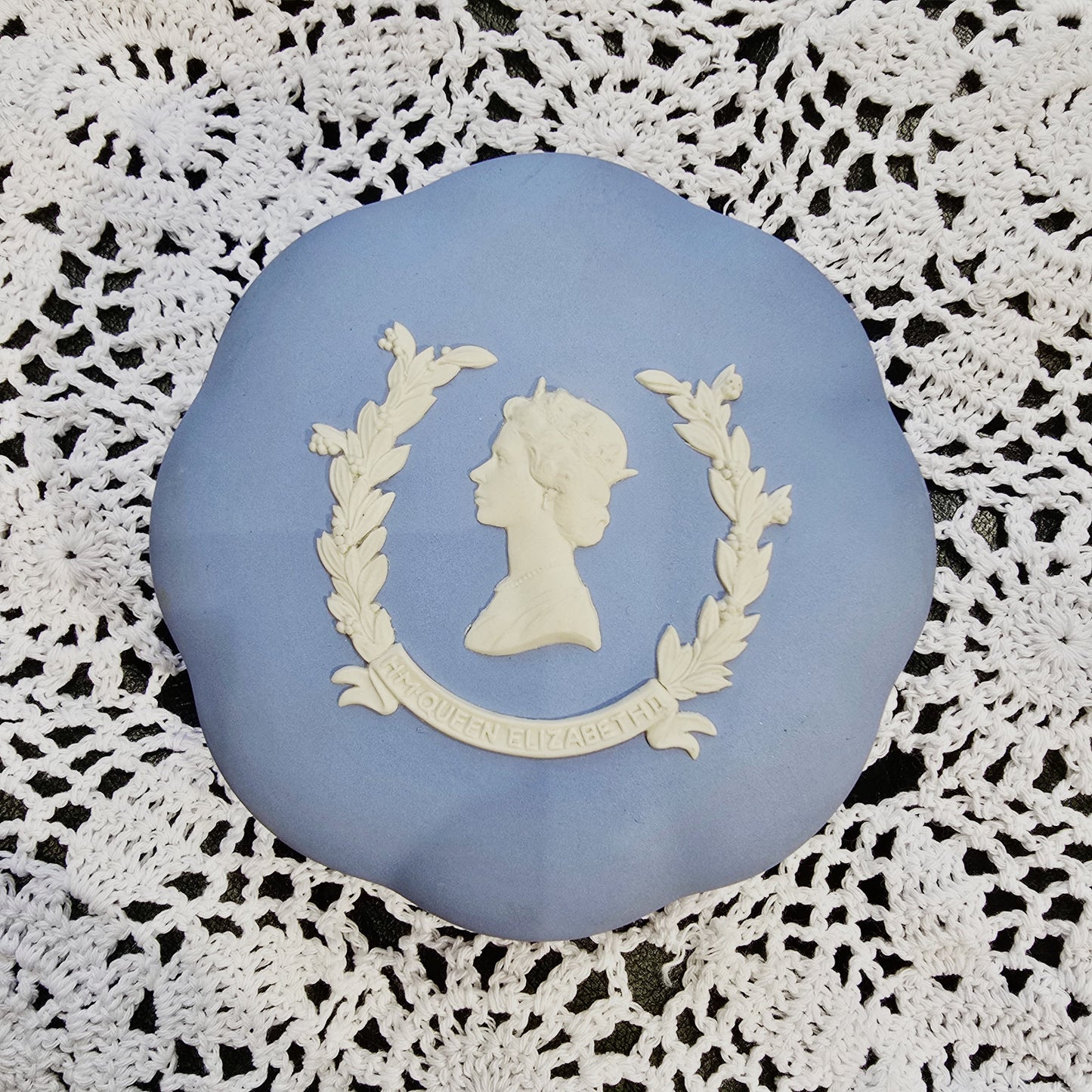 Wedgwood jasperware queen jewellery box