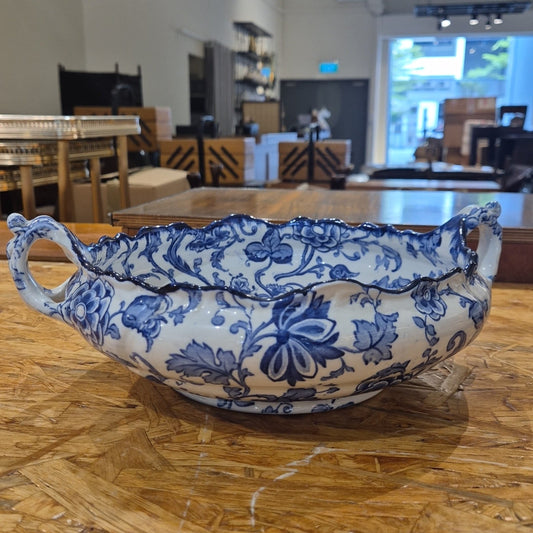 Jacobean Keeling & Co Ltd Burslem 1920 big serving bowl with handle