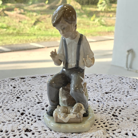 Lladro Figurine Boy with sleeping dog