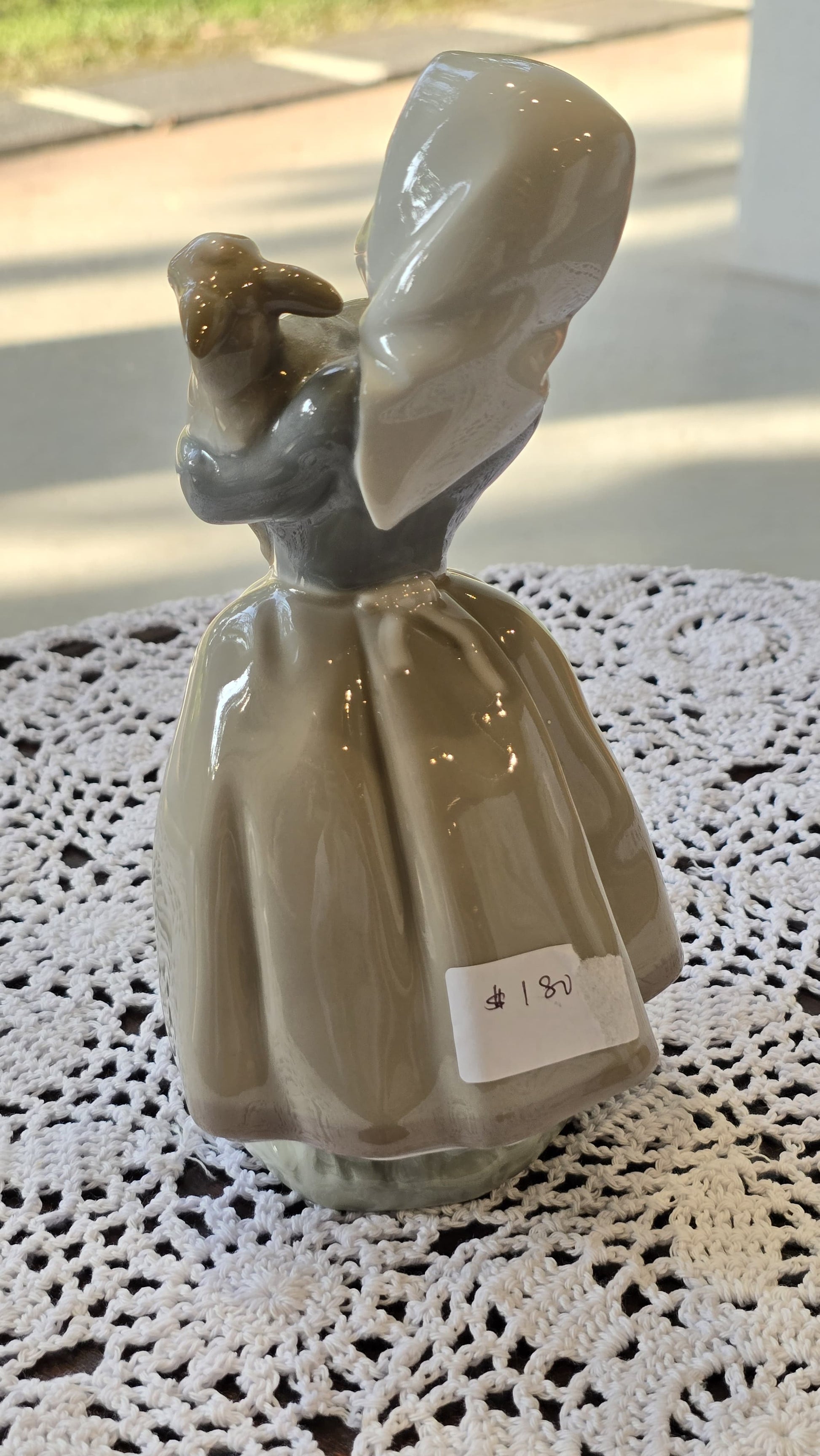 Lladro Figurine Shepherdess holding a lamp