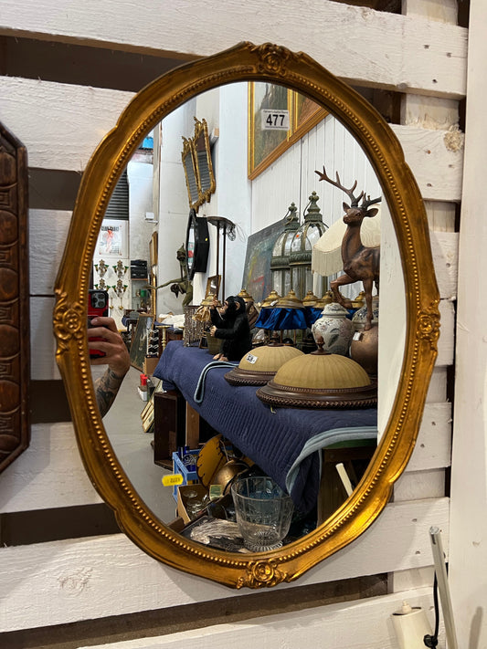Vintage Italy Oval gilt framed mirror