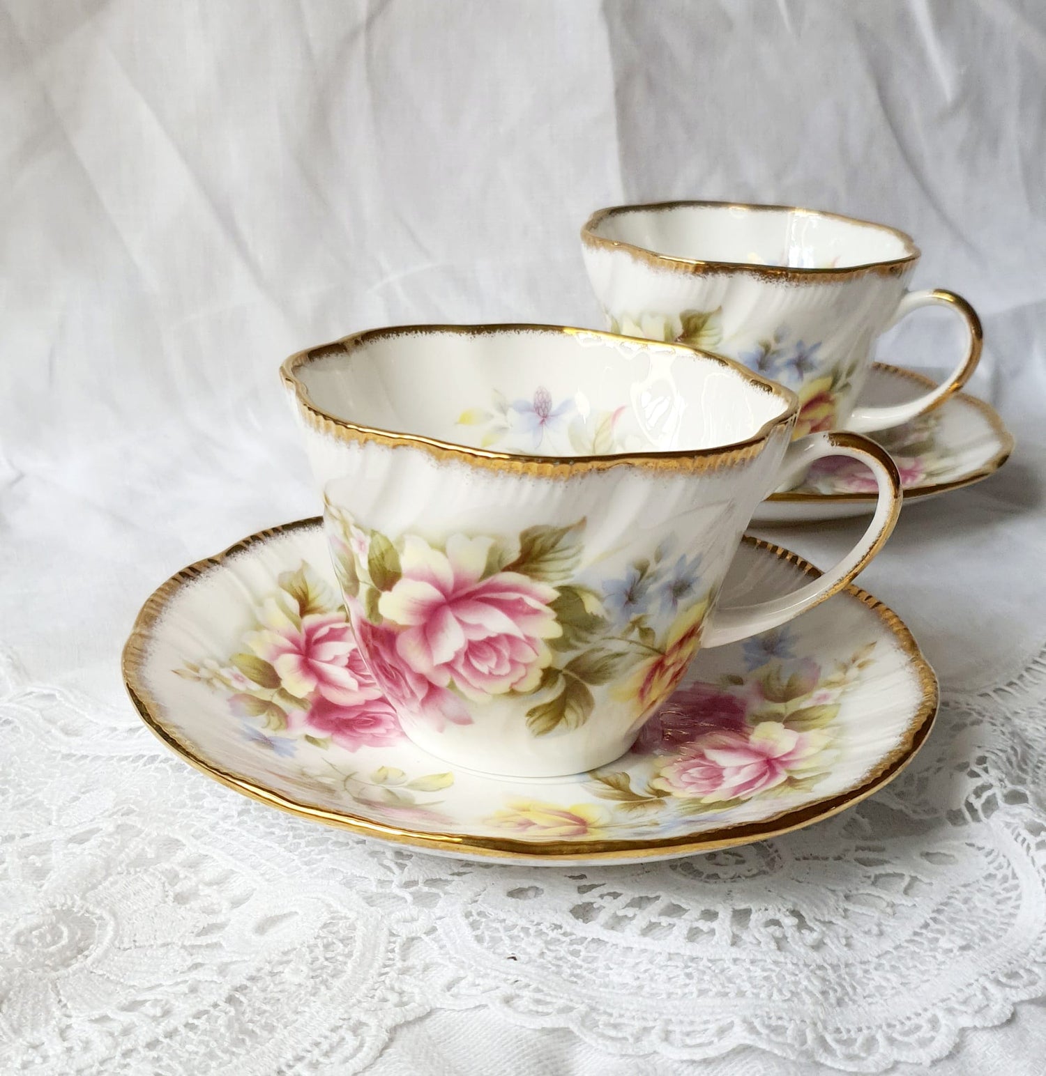 Queen's Vintage Flora tea set