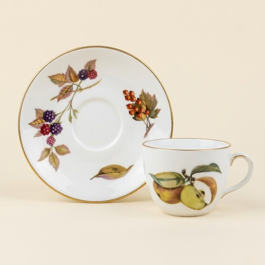 Royal Worcester "Evesham" Tea Set with Gold Rim