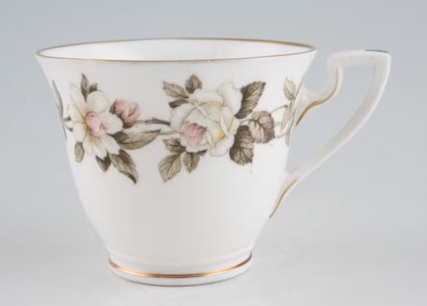 ROYAL WORCESTER CHINA 'TORQUAY' PATTERN TABLE WARE