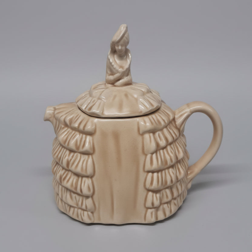 Sadler 1930 Daintee The Crinoline teapot