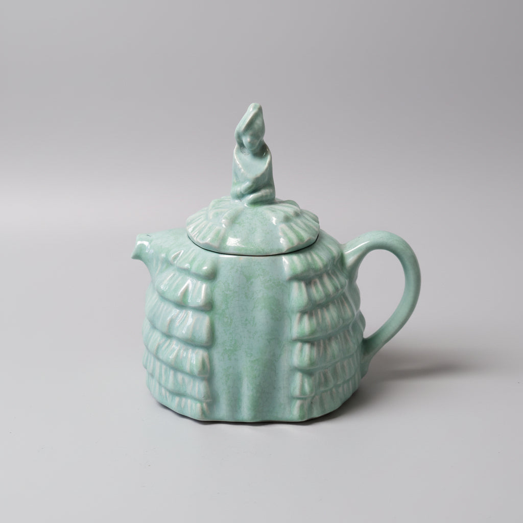 Sadler 1930 Daintee The Crinoline teapot