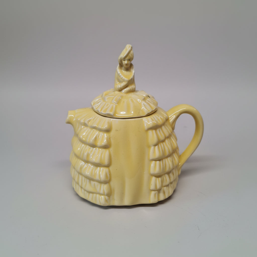 Sadler 1930 Daintee The Crinoline teapot