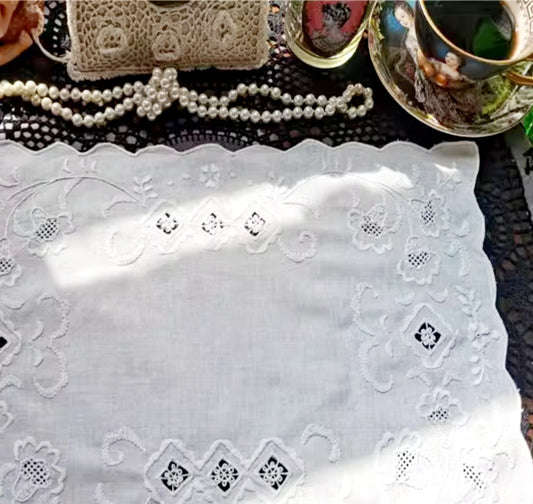 Pure cotton embroidery table mat 43 x 28cm