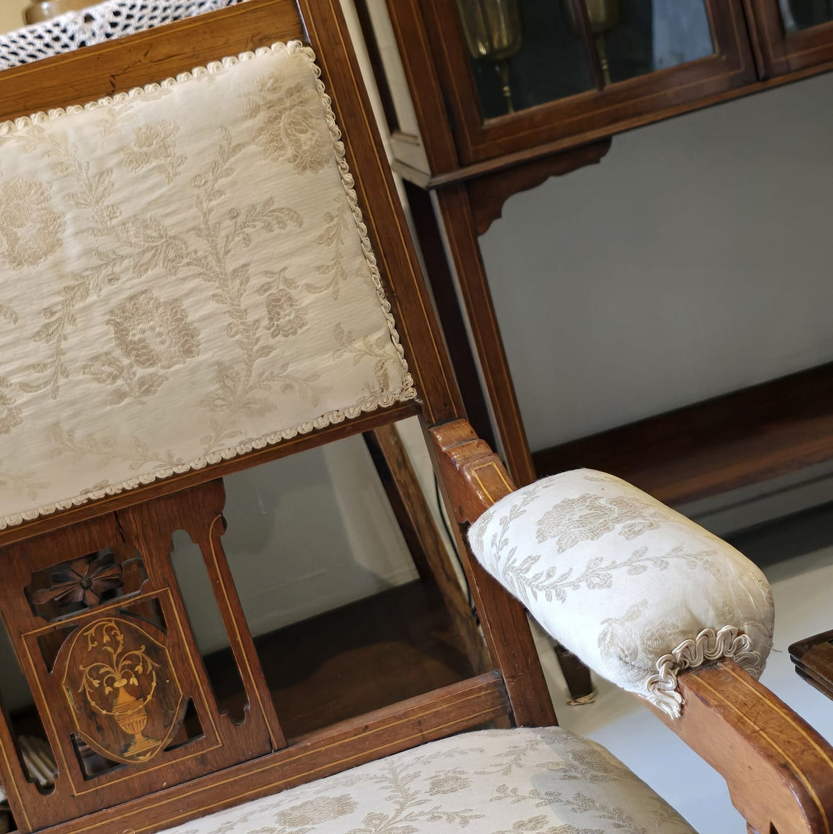 Exquisite vintage floral three-seater chair