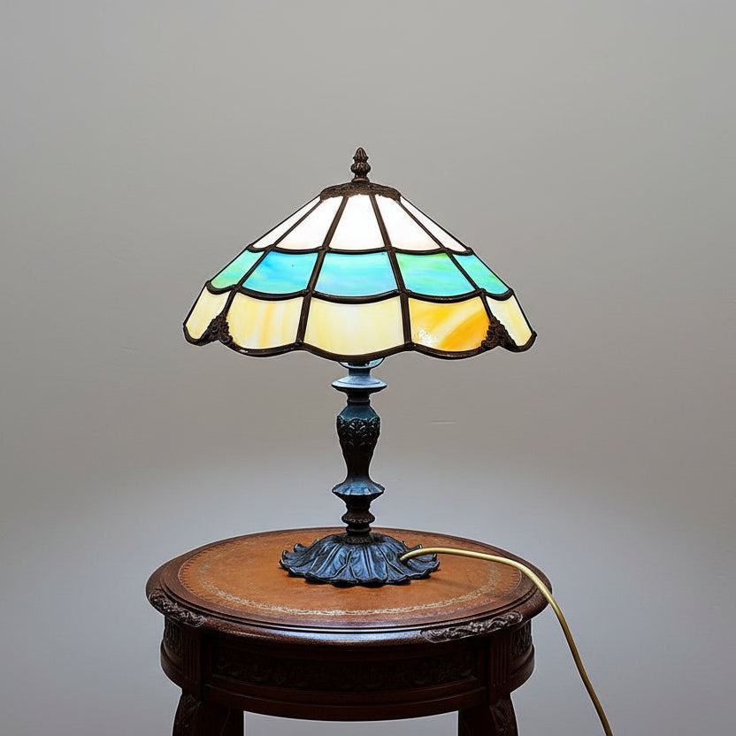 Stain glass table lamp