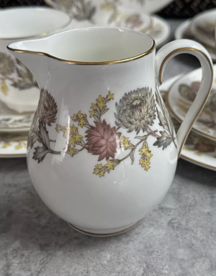 Wedgwood Lichfield Dinner Plate, Soup bowl and Teaset