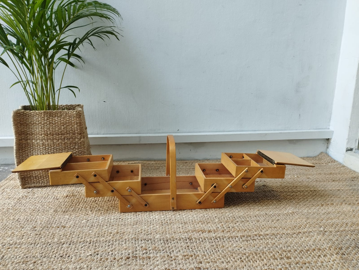 French sewing box Light