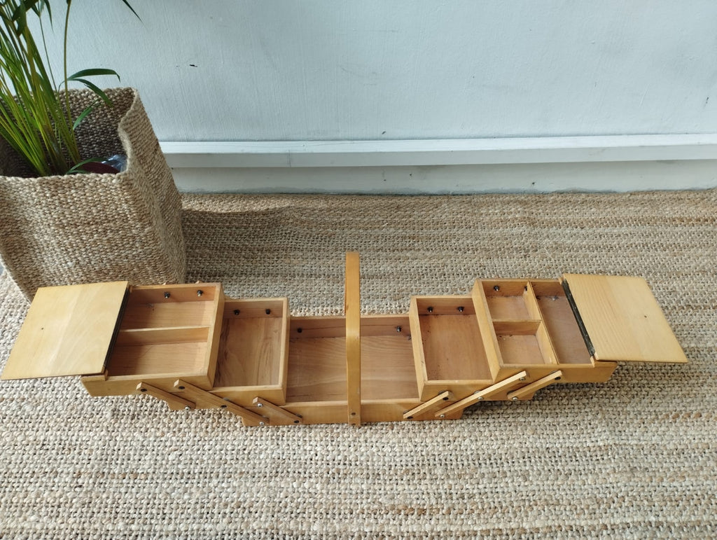 French sewing box Light