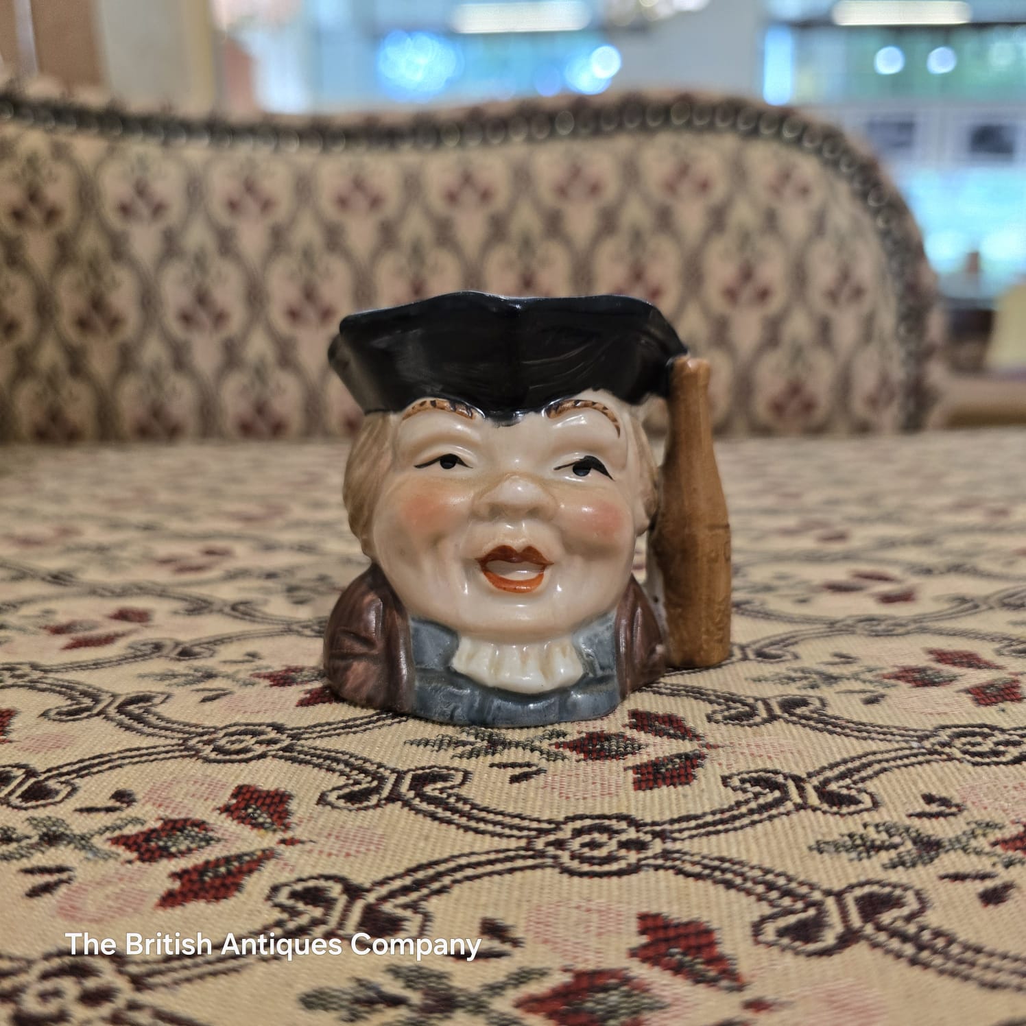 Miniature Toby Jug: Jolly Scholarly Gentleman
