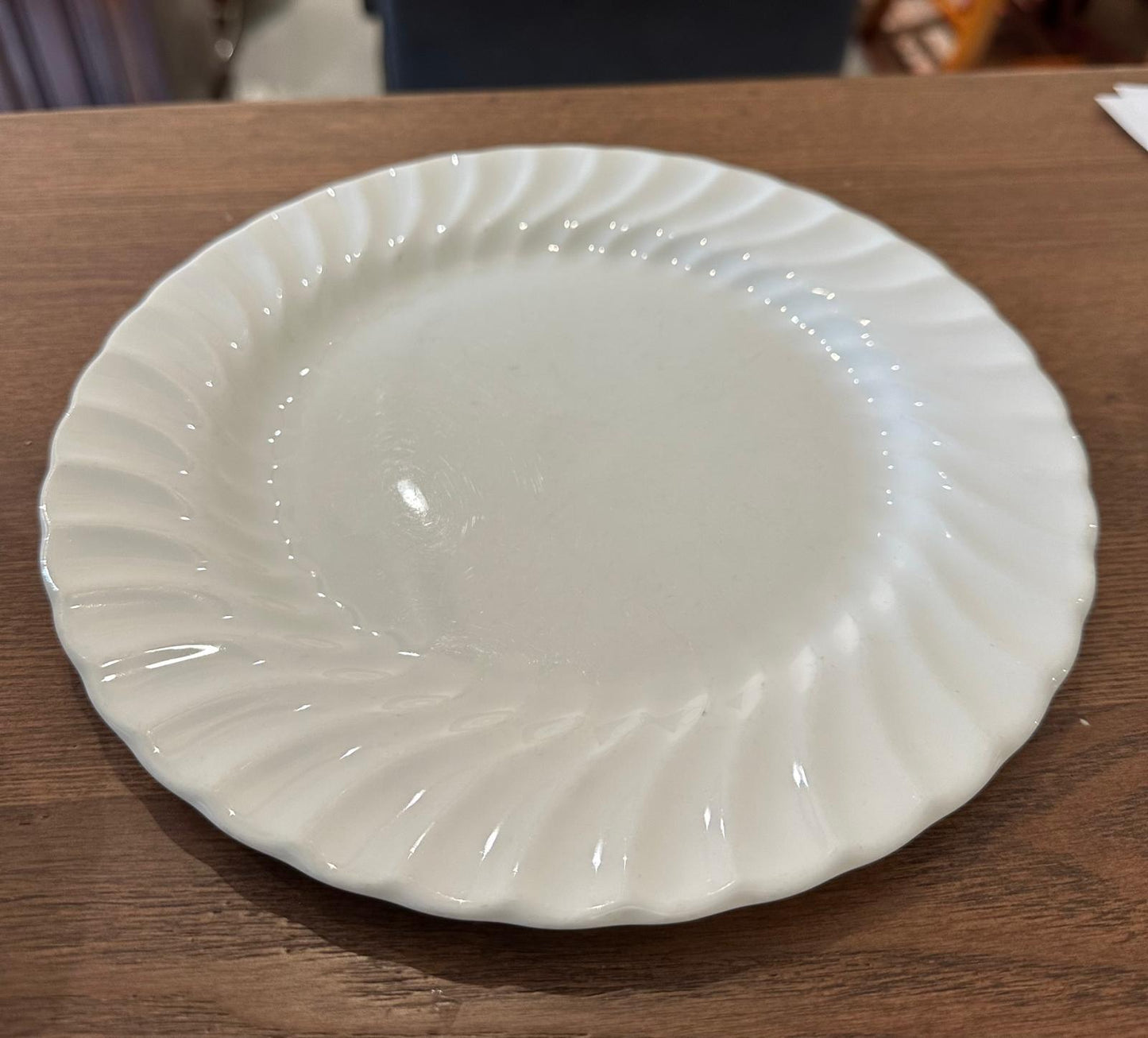 Wedgwood Breakfast plate (White)