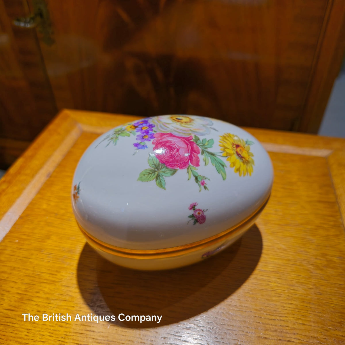 Vintage Fürstenberg Germany Porcelain Egg Trinket Box – Floral Bouquet