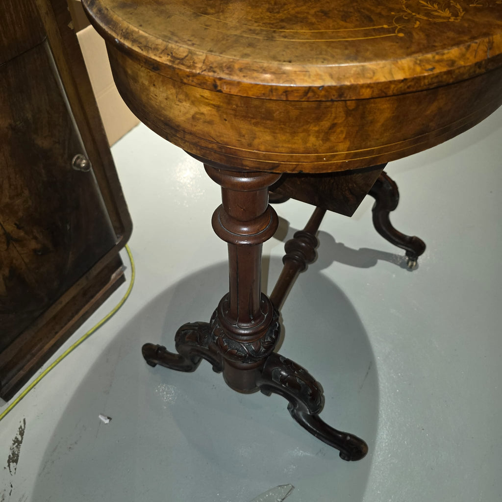 [New Arrival] Victorian-Era Walnut Work Table (Sewing Table / Trumpet)