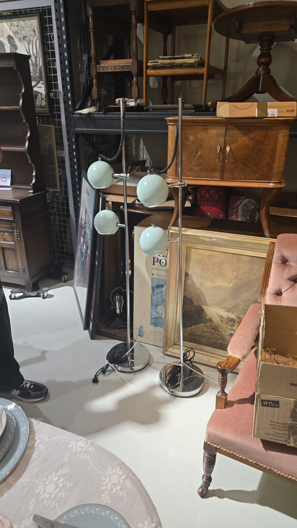 Mid-Century Modern Floor Lamp (1960-1970)