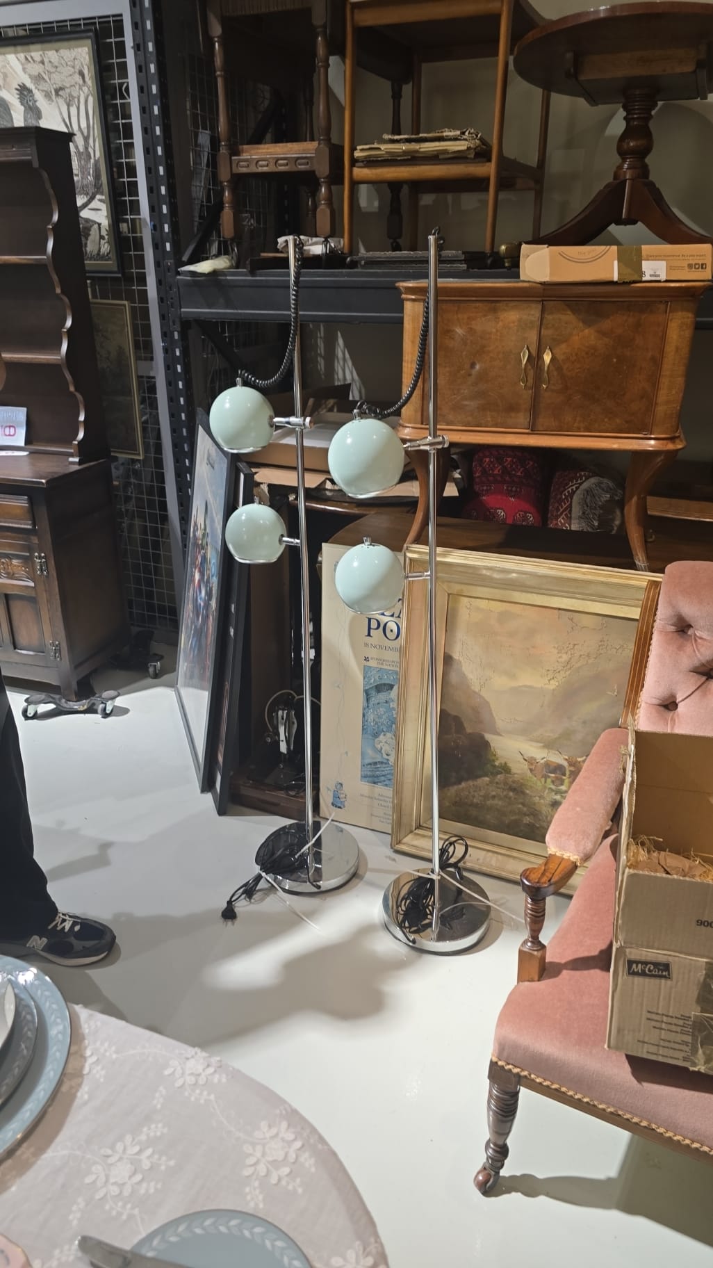 Mid-Century Modern Floor Lamp (1960-1970)