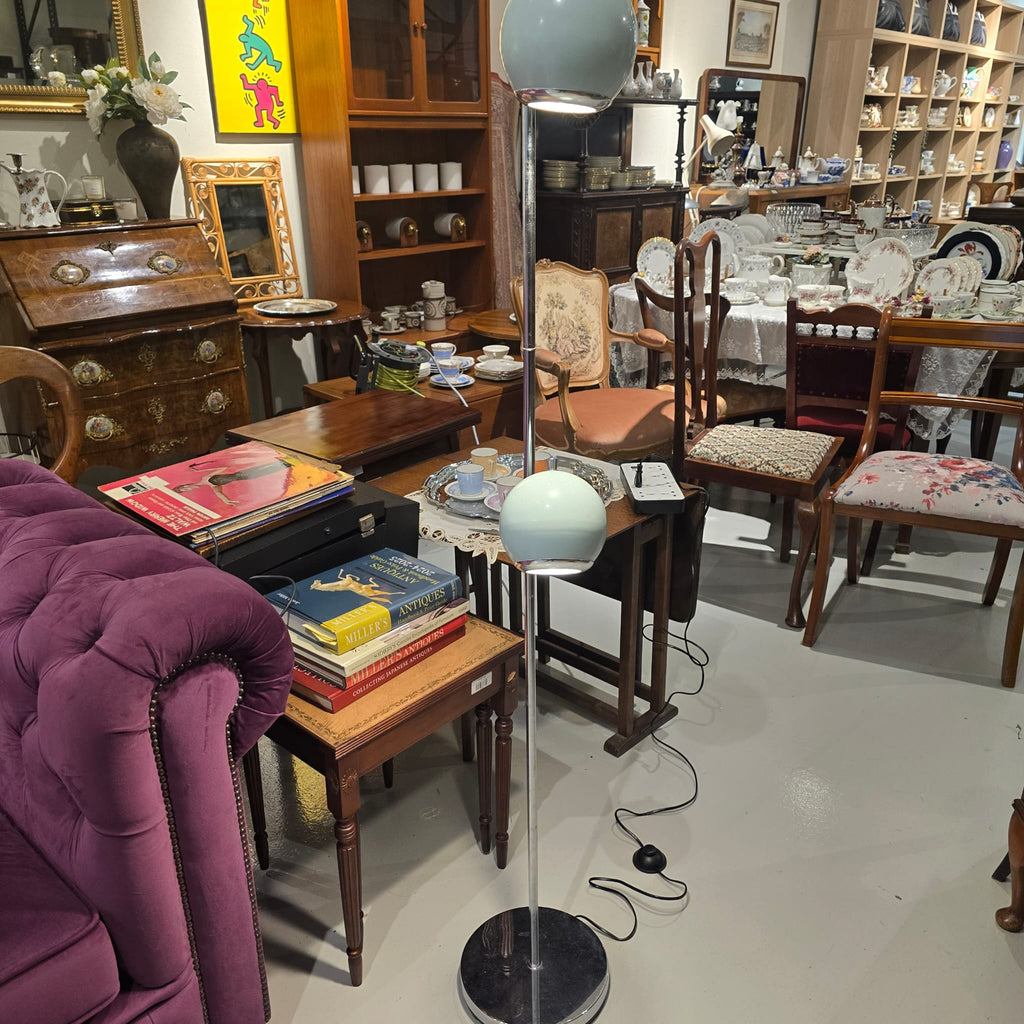 Mid-Century Modern Floor Lamp (1960-1970)