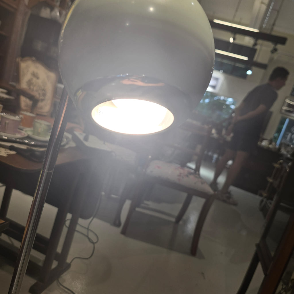 Mid-Century Modern Floor Lamp (1960-1970)