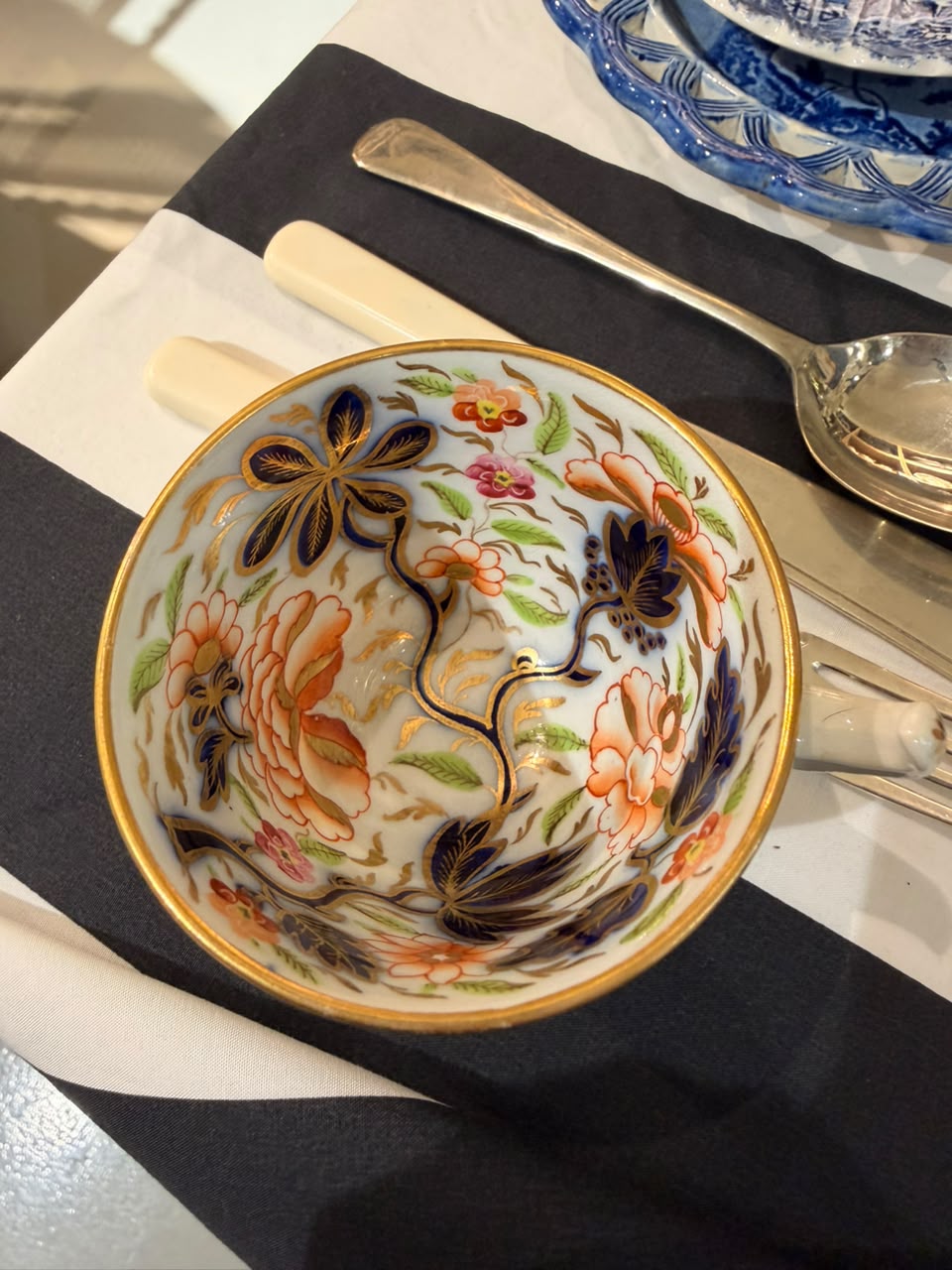 Vintage Imari Floral Porcelain Cup, Attributed to Georgian Coalport
