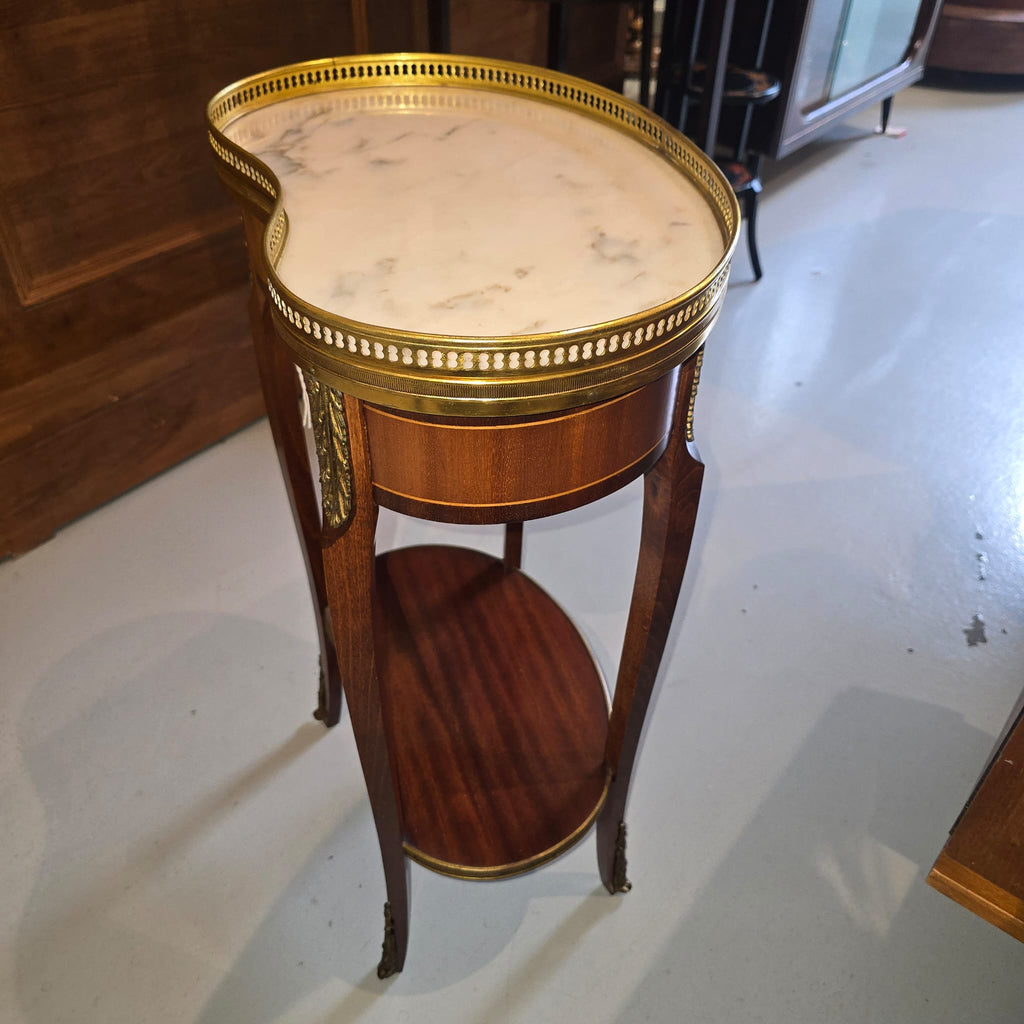 -[NEW ARRIVAL]- French-style kidney-shaped side table