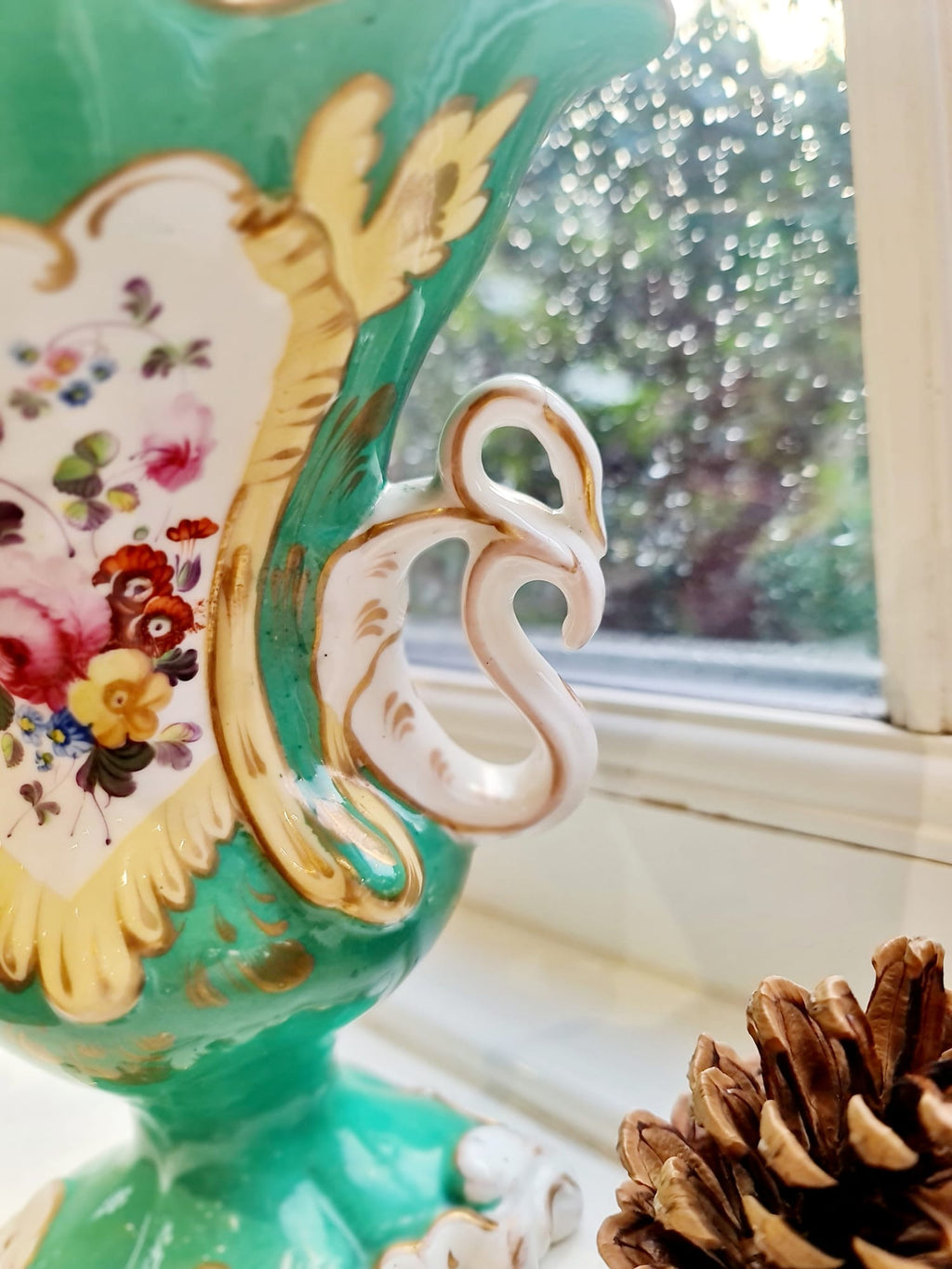 beautiful vase made by Samuel Alcock