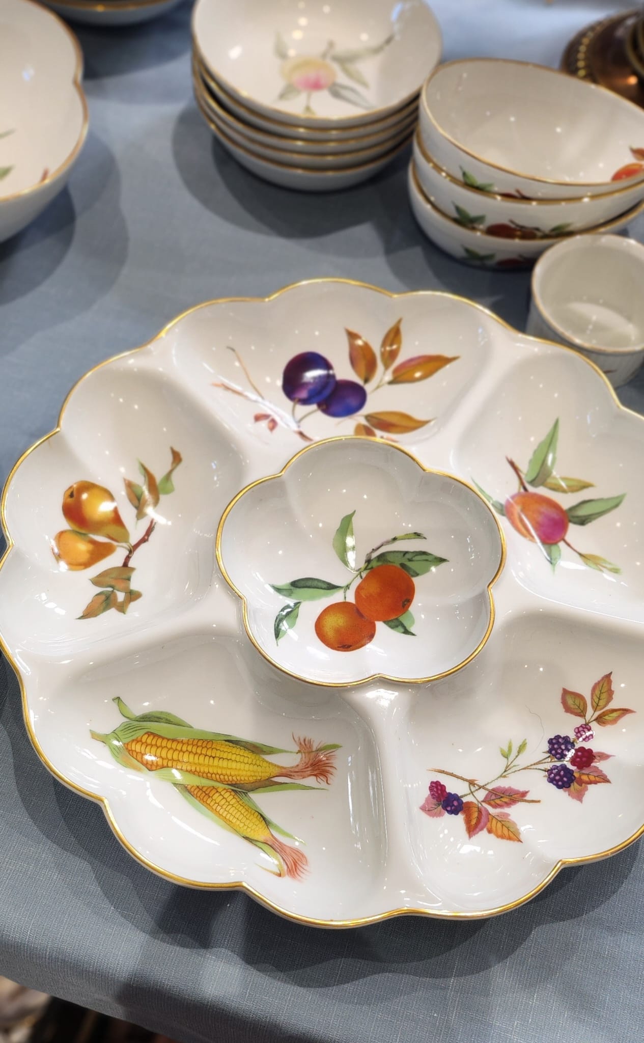 Vintage ROYAL WORCESTER Fine Porcelain EVESHAM 13 1/2" 6-Parts Snack/Dip Crudite