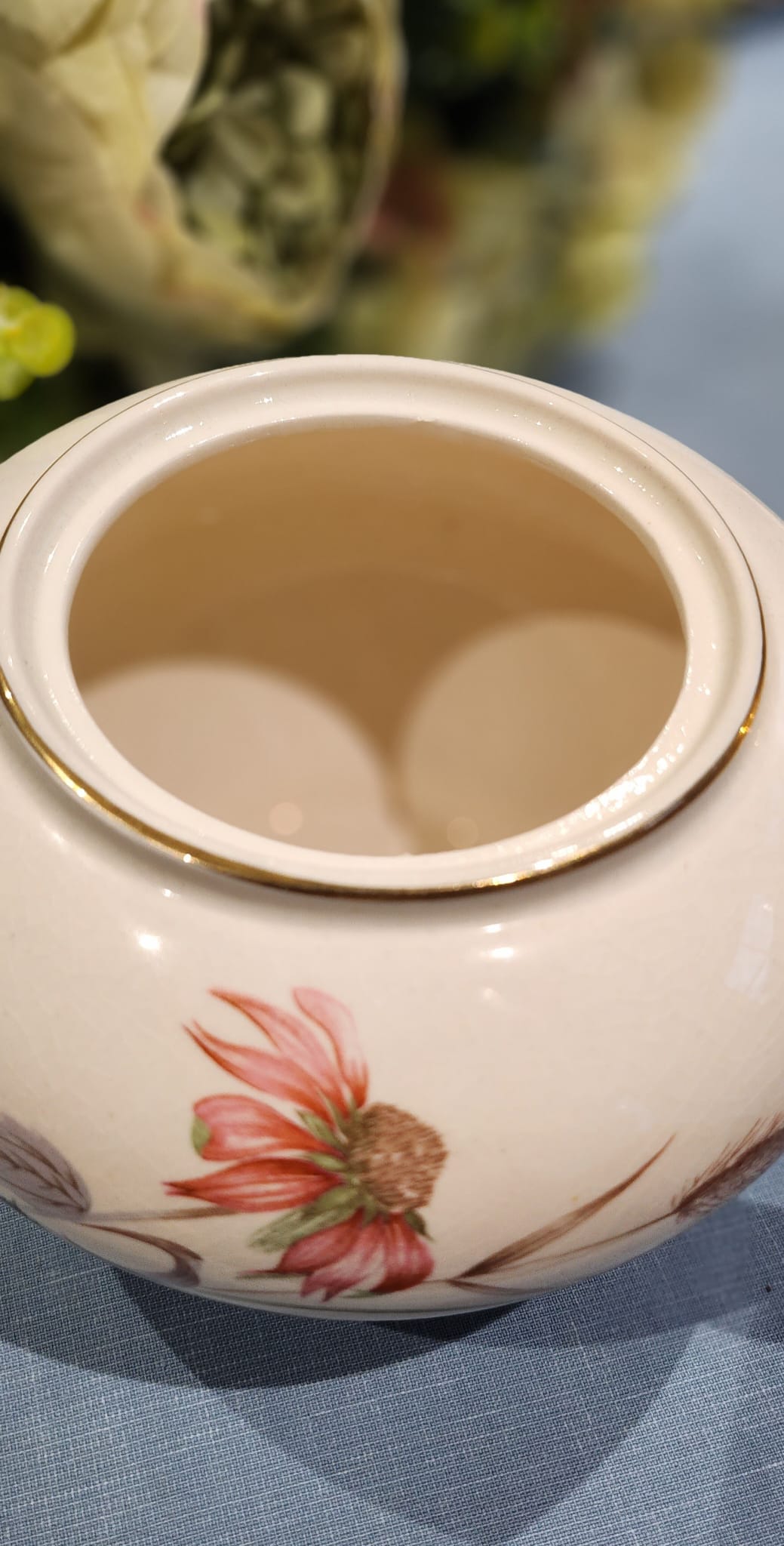 Vintage Windsor Tea Pot
