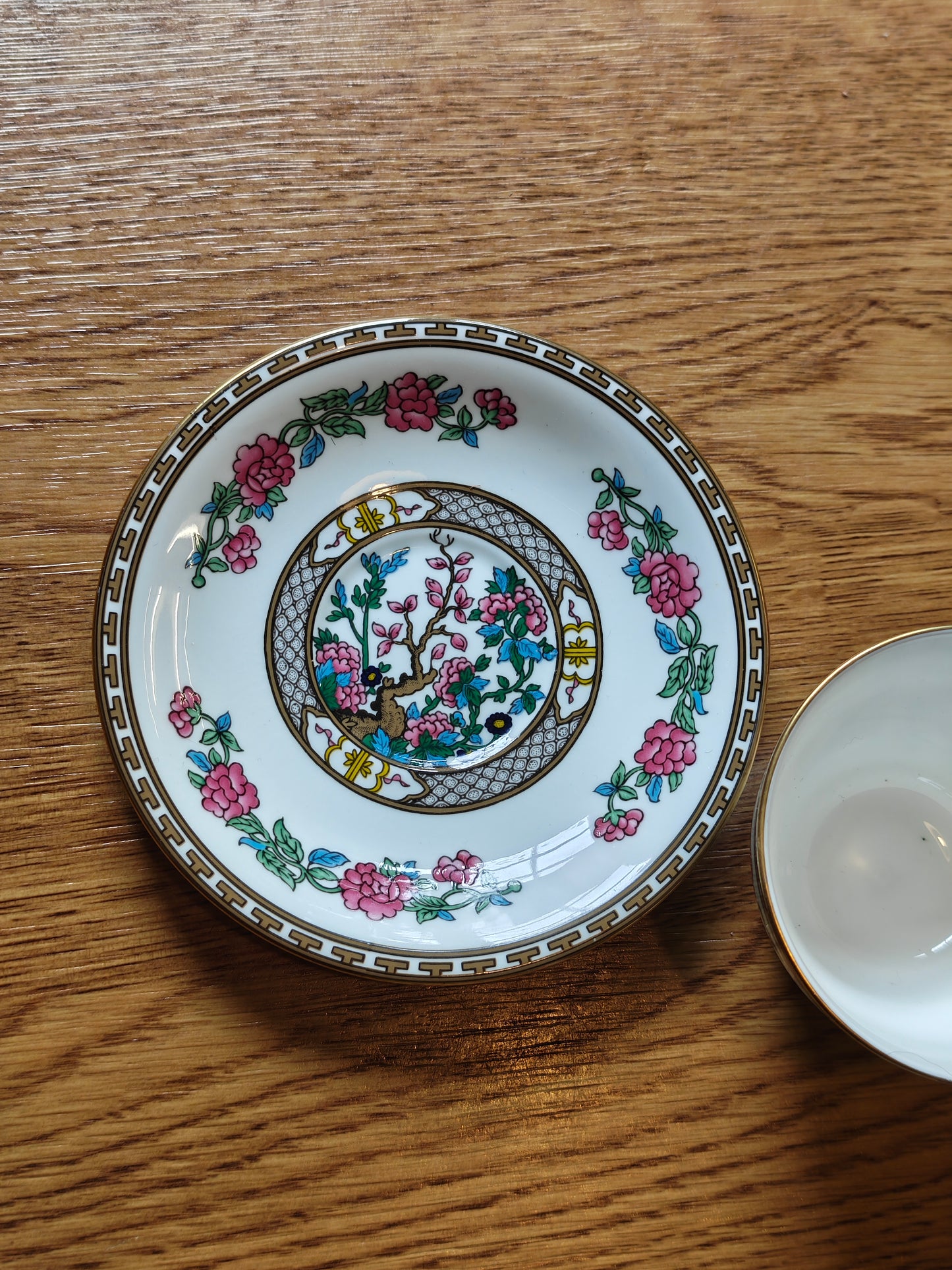 Gorgeous Rare Aynsley Indian tree fine bone china tea set (Duo)
