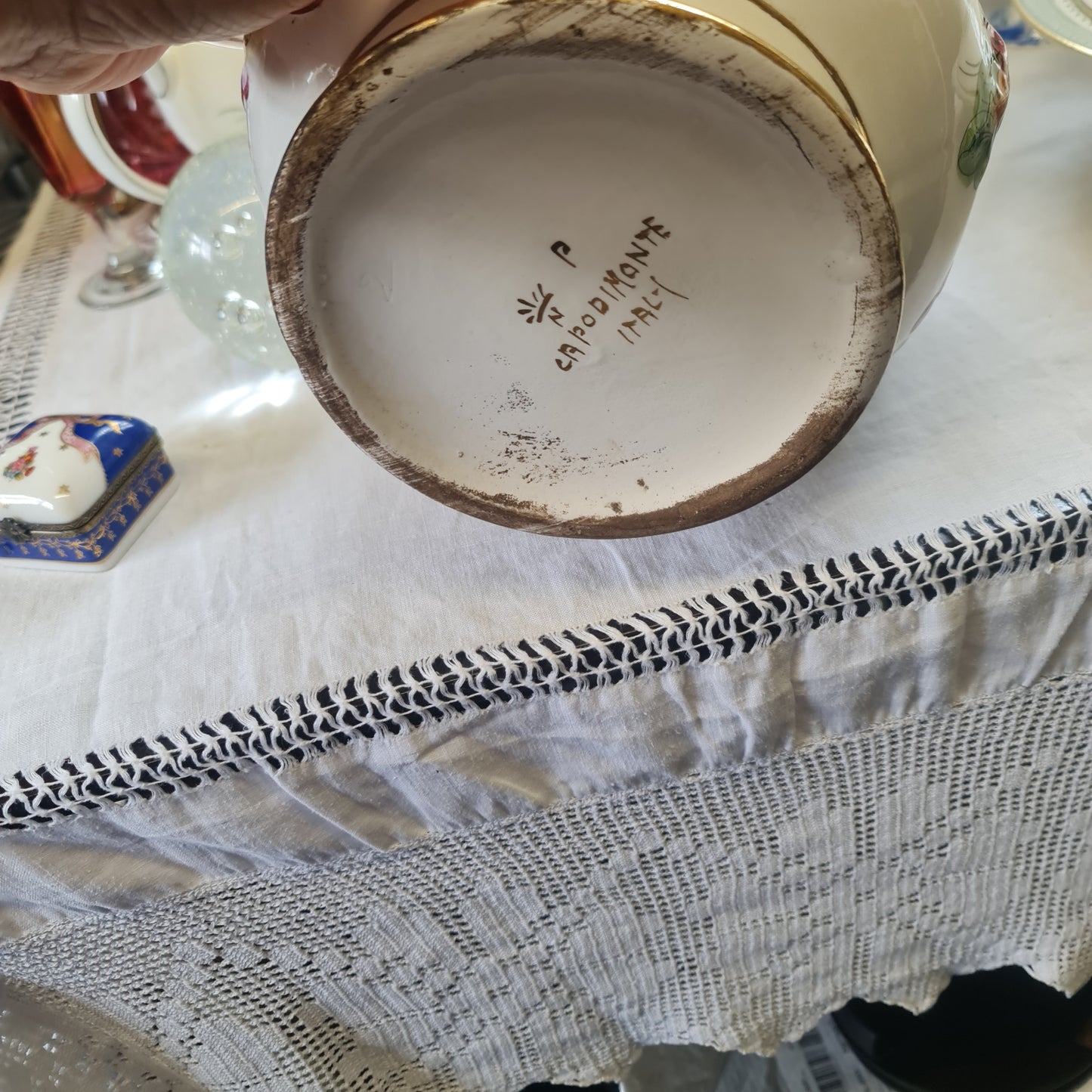 CAPODIMONTE rare Handmade and handpainted plant pot