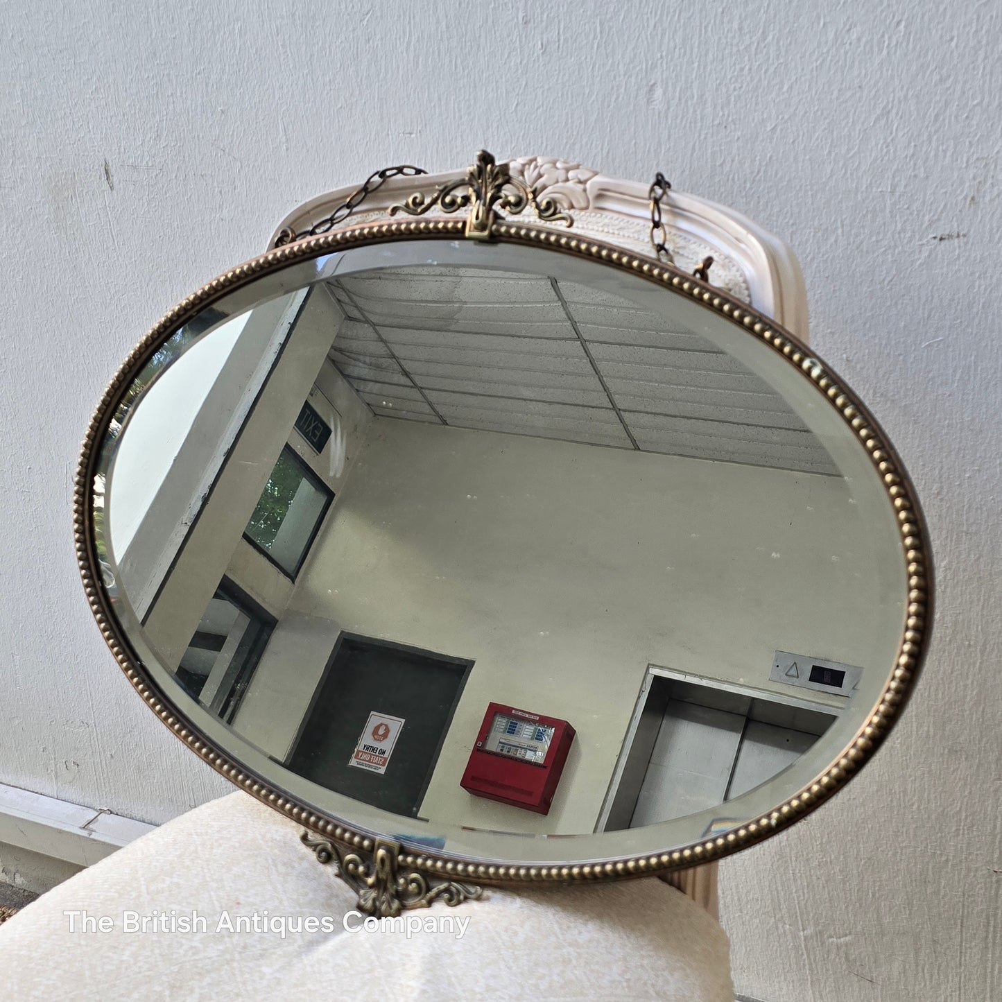 Elegant Oval Bevelled Edge Vintage Wall Mirror with Brass Frame