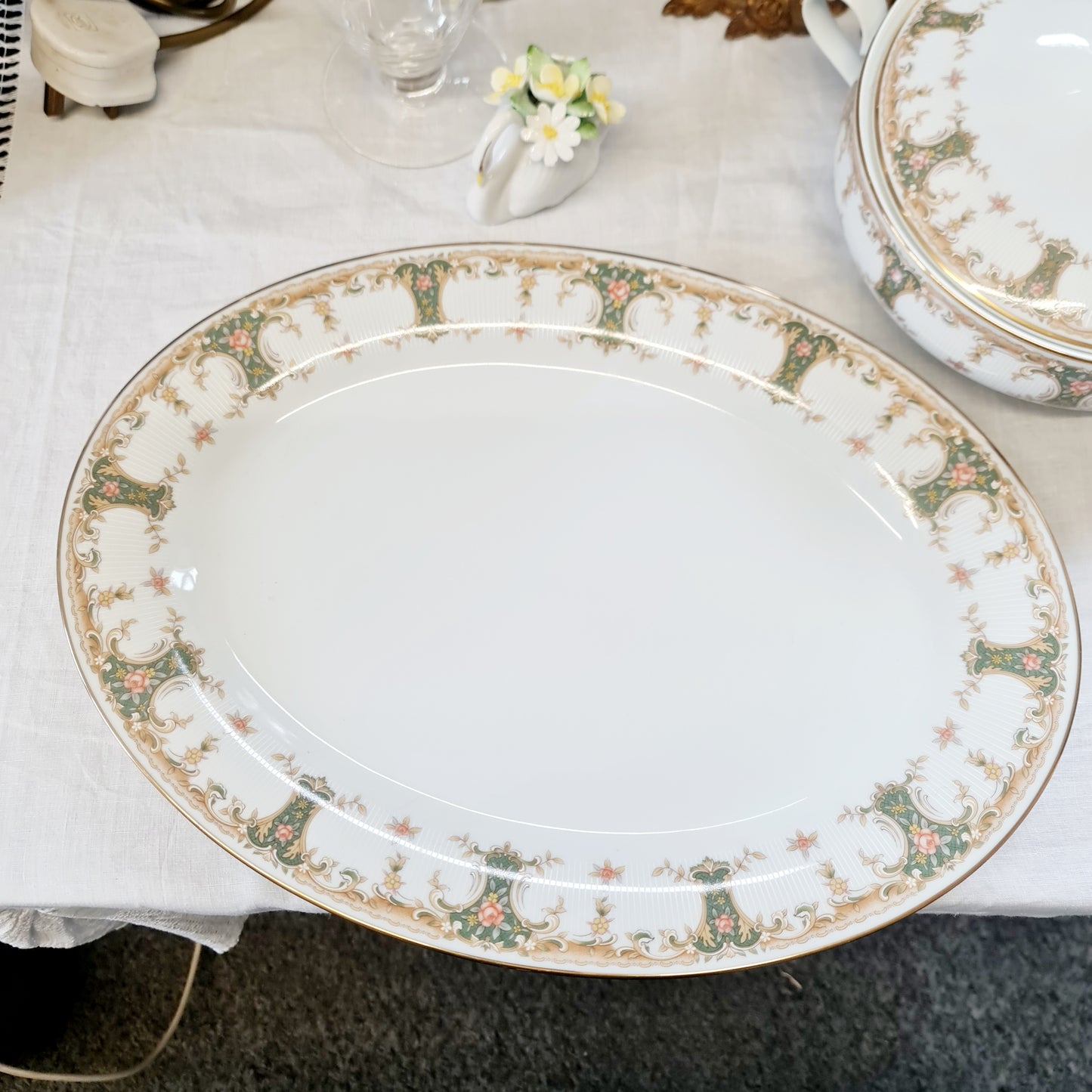 HIGH quality Noritake Dinner set