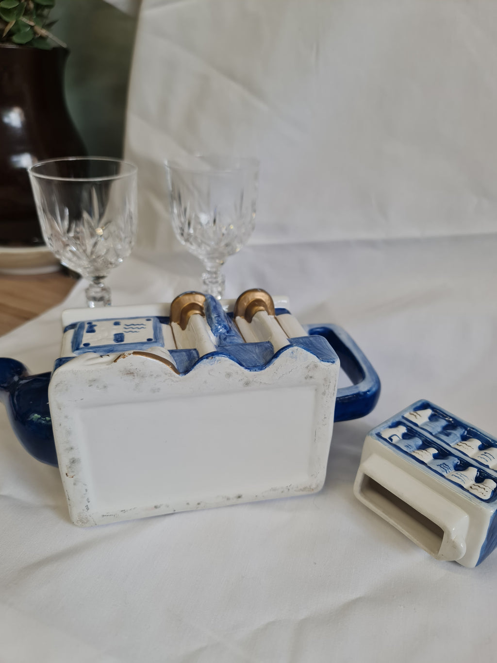 Vintage collector teapot blue oven top