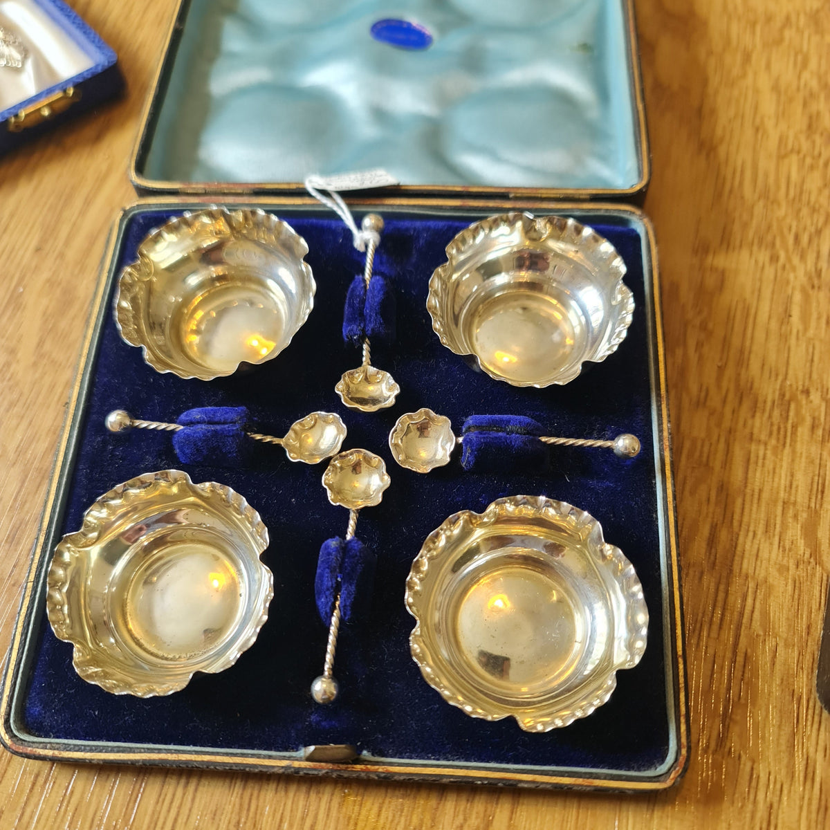 John Millward Banks 1893 Birmingham Hallmarked Sterling Silver, Gold Gilt Washed, Matched Boxed Set of four Cruet Dishes and Spoons.