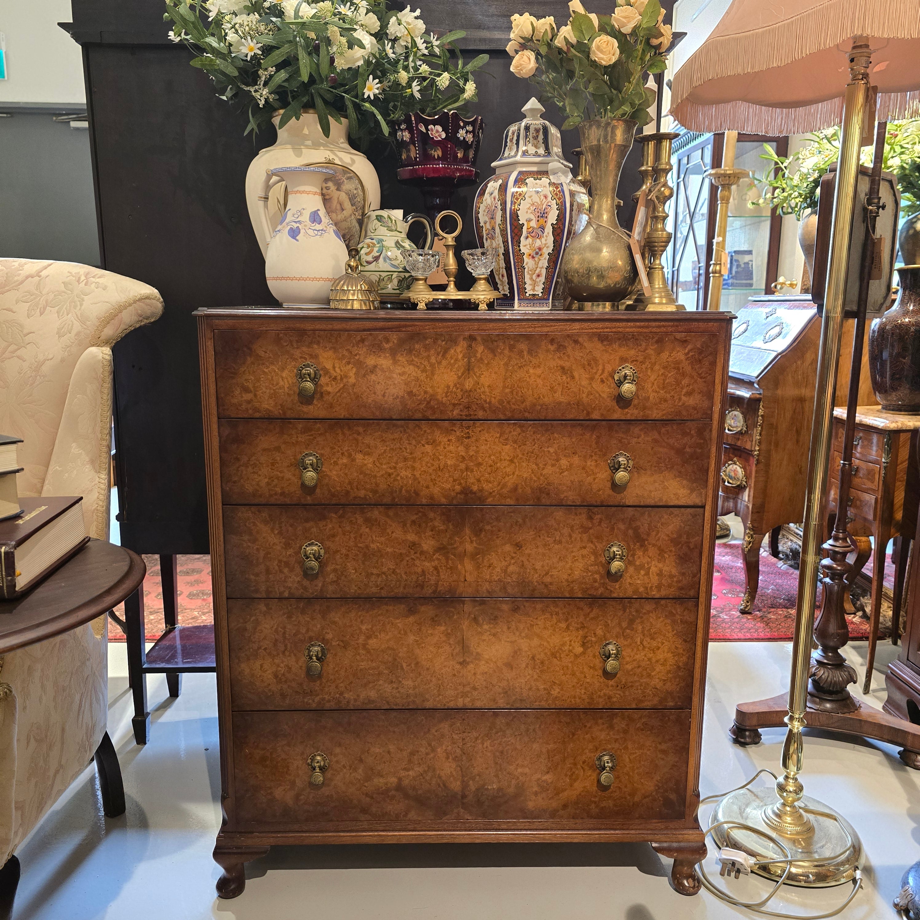 New Arrival Walnut Chest Of Drawer