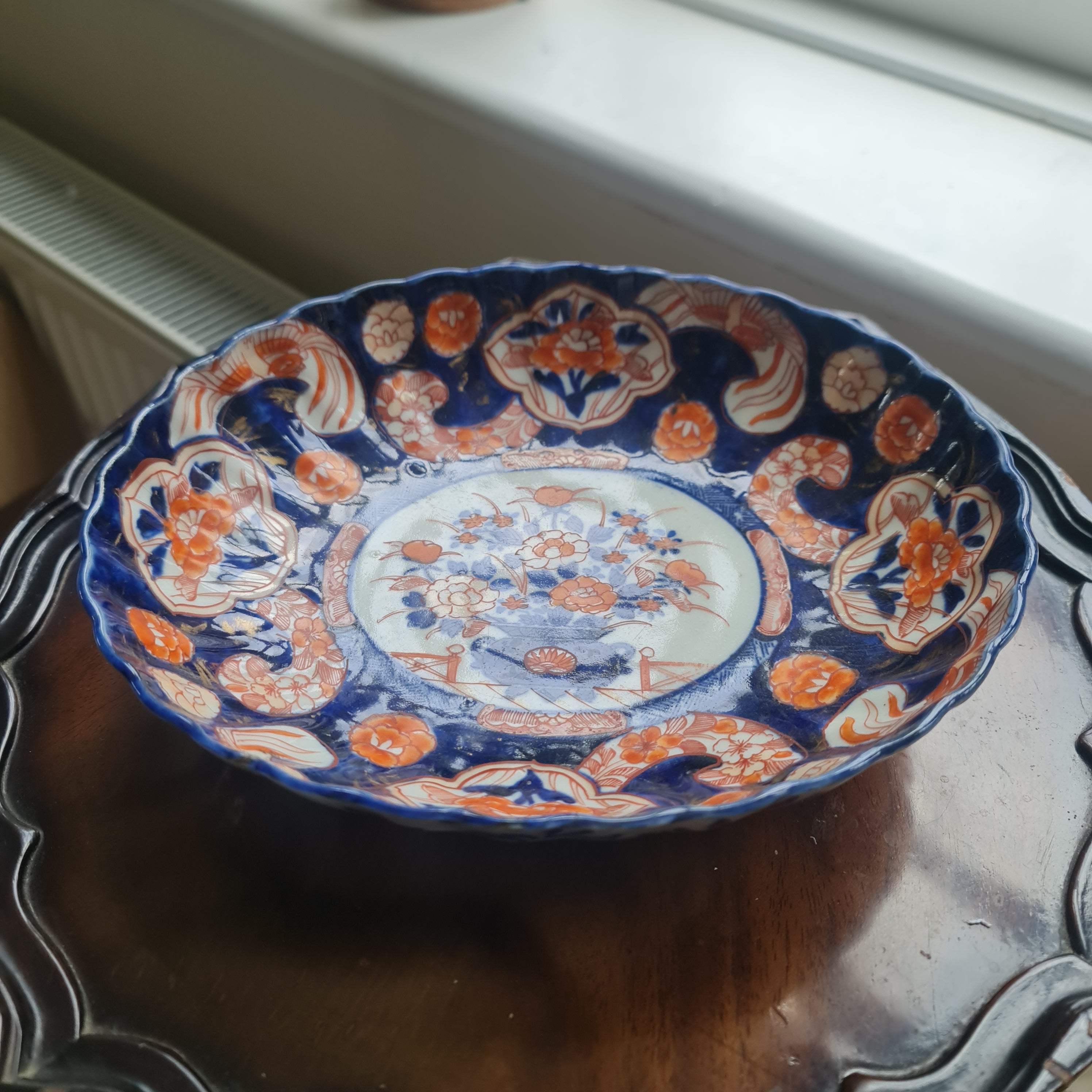 19th century Japanese handpainted imari bowl