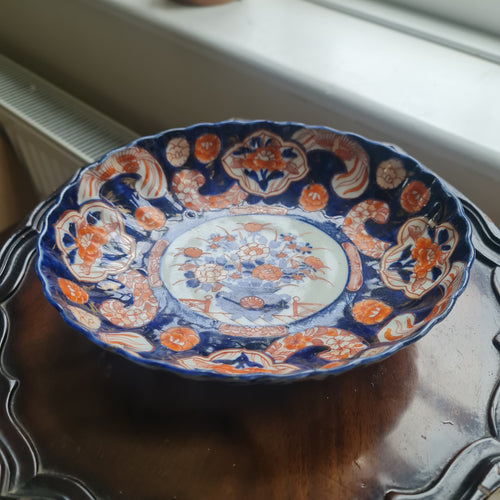 19th century Japanese handpainted imari bowl